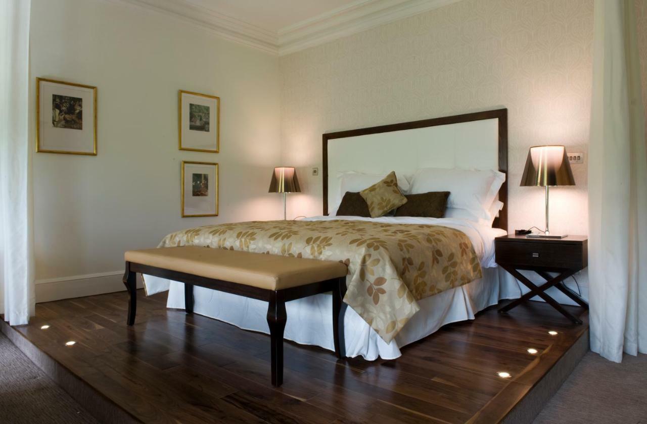 21212 Hotel