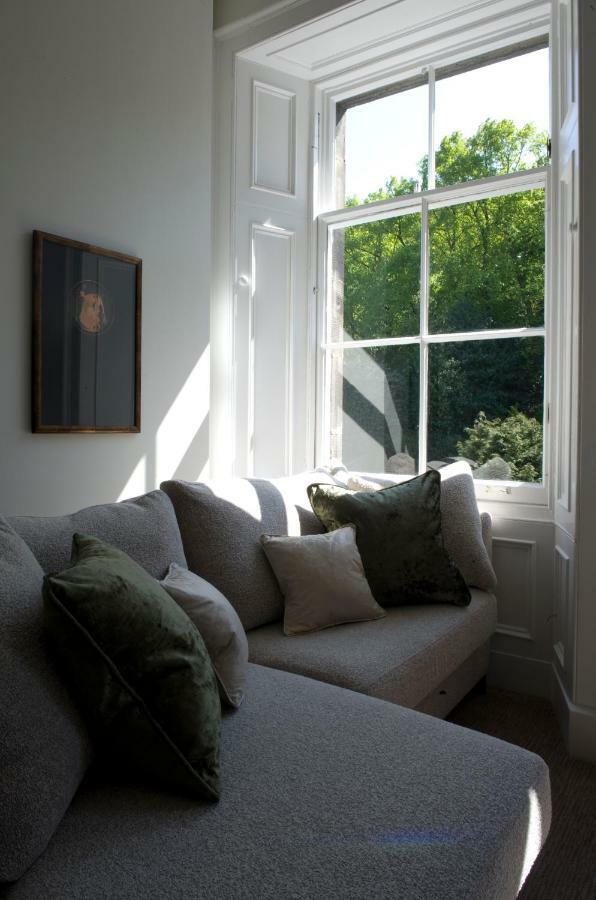 21212 Edinburgh
